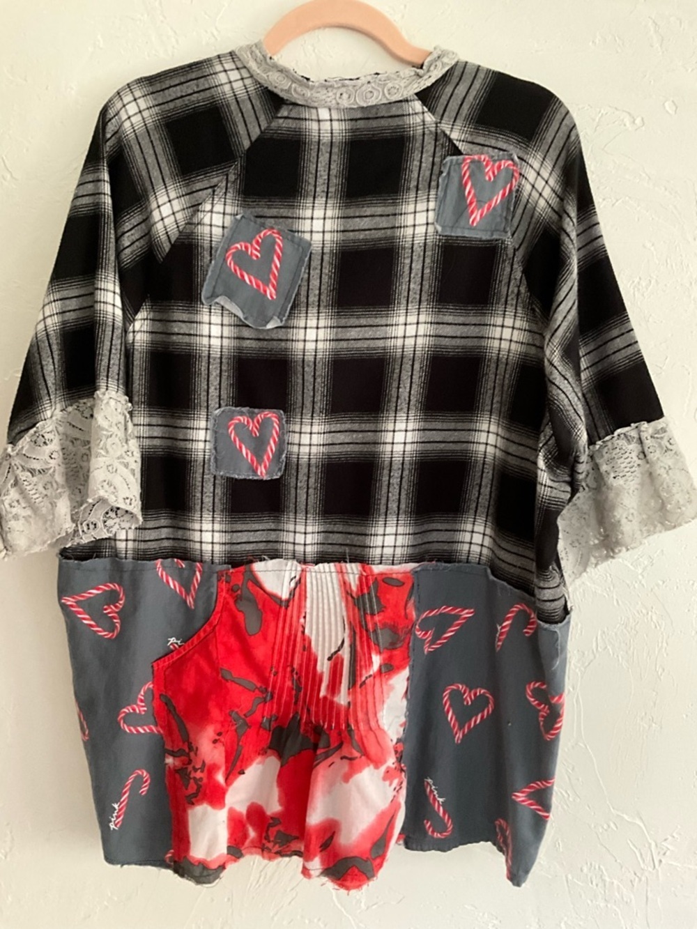 Upcycled Mixed Media Plaid Heart Patch Top XL Handmade - Picture 6 of 9